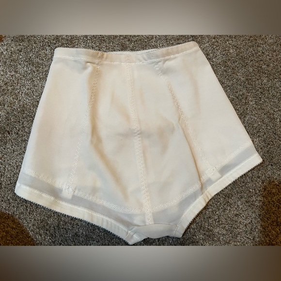 VINTAGE SUBTRACT WOMEN'S CONTROL BRIEF GIRDLE - Picture 11 of 13